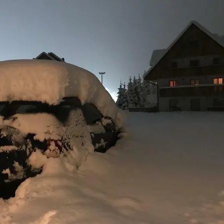 Chalet By Ski Slopes Краньска Гора